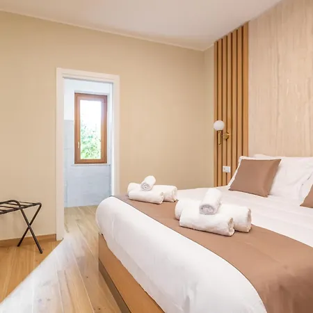 Aura - Lumys Guest house